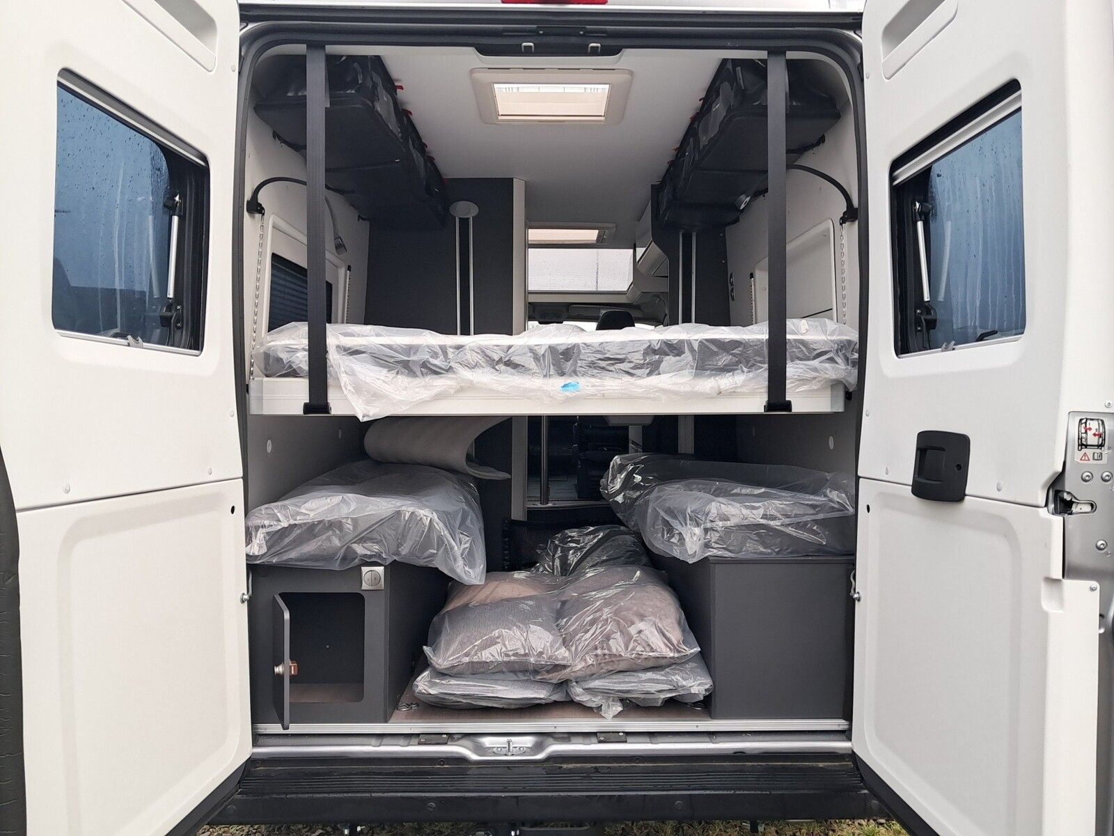 Fahrzeugabbildung Adria Twin Supreme 600 SBX Markise,AHK,Navi,RK