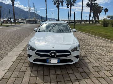 Mercedes CLA 180 Shooting Brake - 3