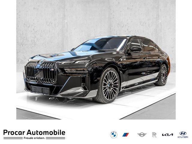 BMW M760e xDrive PanoSky. + B/W + AHK + Autobahn.