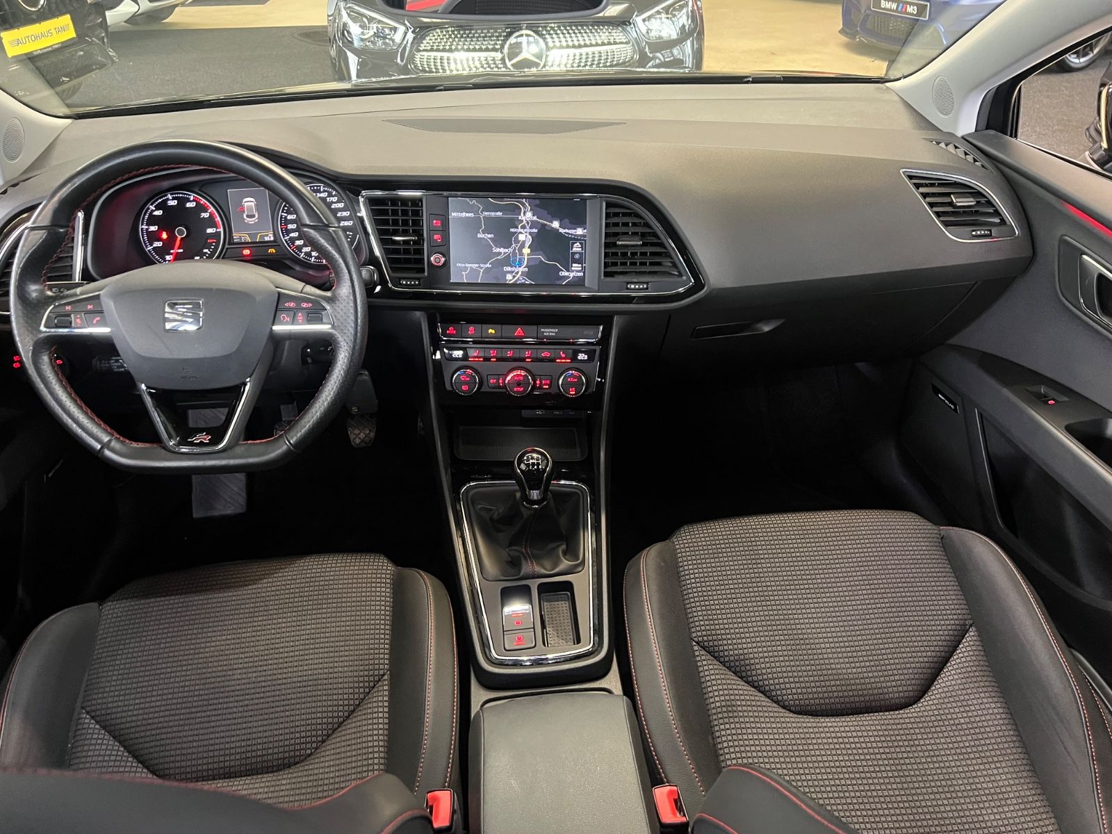 Fahrzeugabbildung SEAT Leon ST FR *AMBIENTE*KAMERA*CARPLAY*