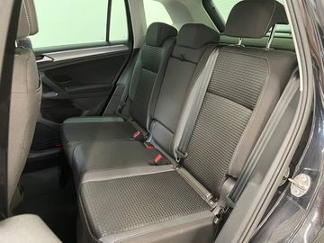 Volkswagen Tiguan - 9
