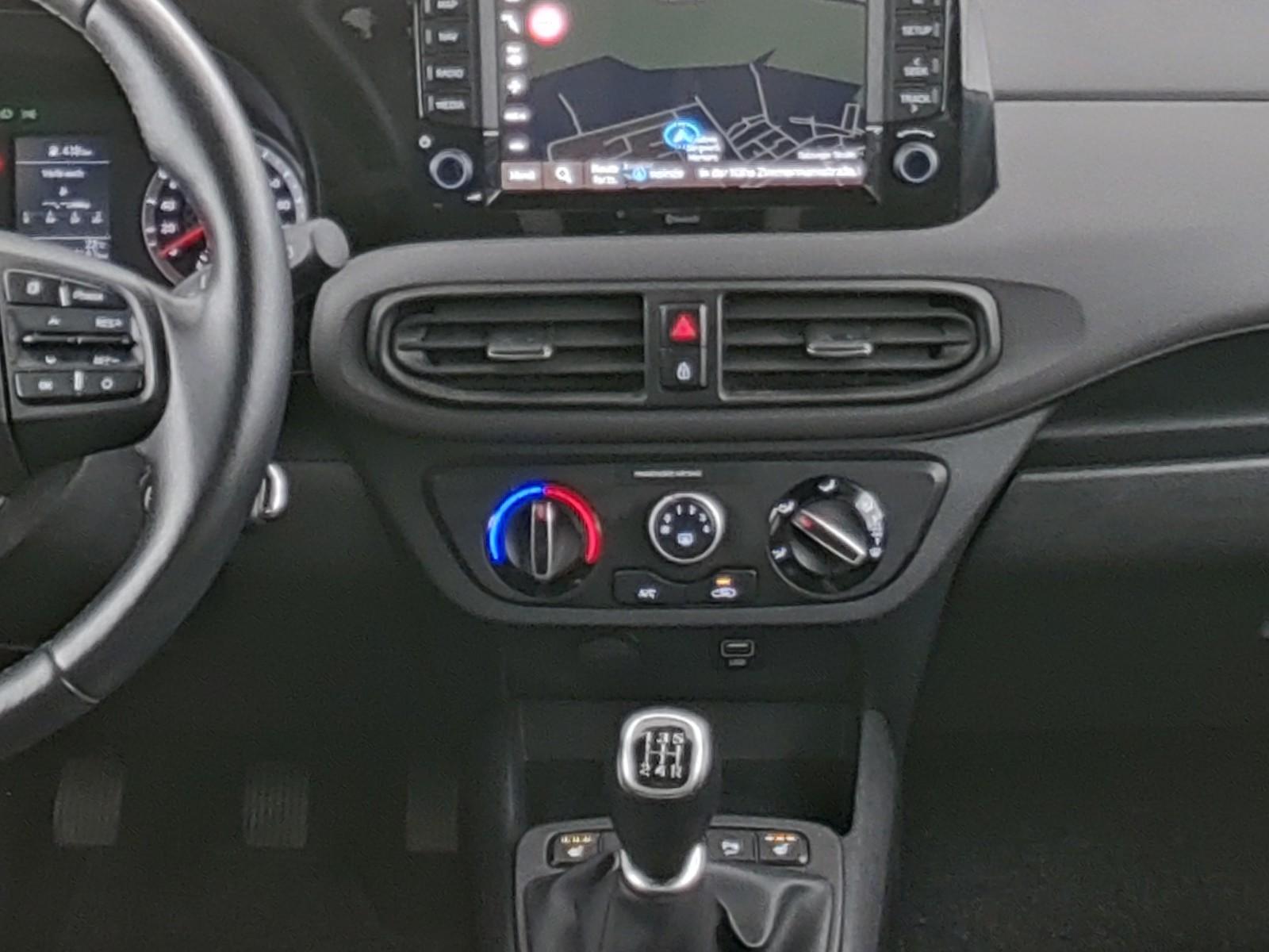 Hyundai i10 1.0 Navi|Sitz&Lenkrhzg.