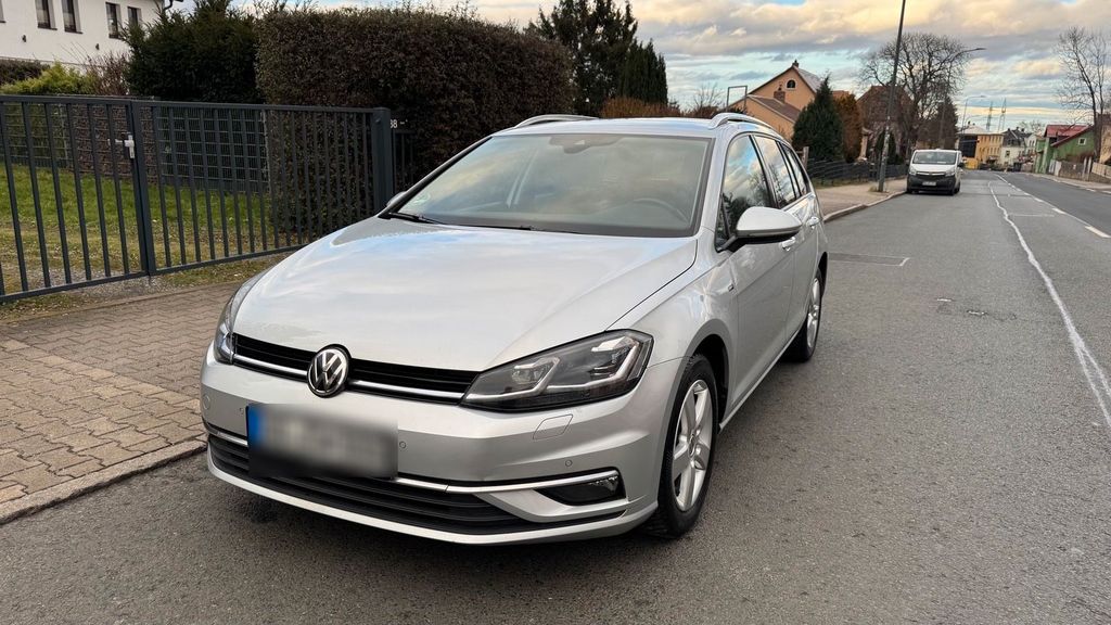 Image of Volkswagen Golf