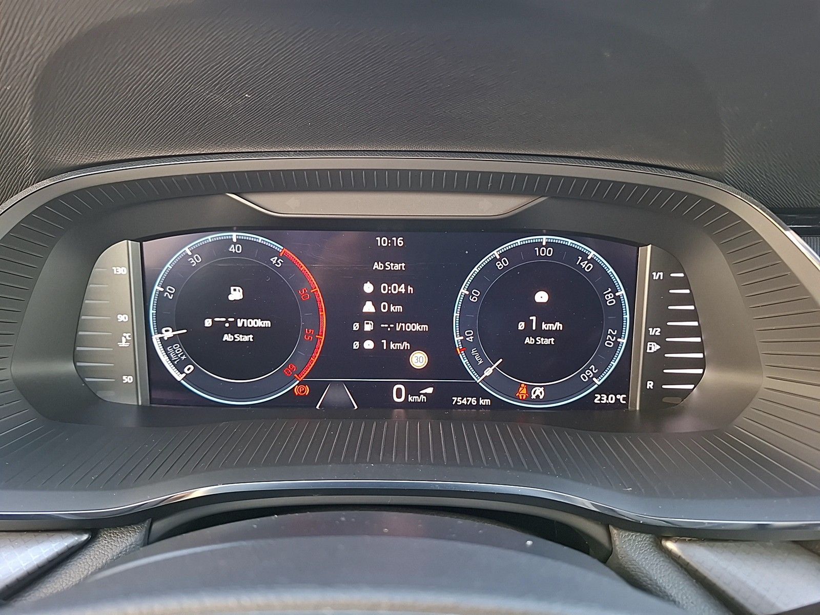 Fahrzeugabbildung SKODA Octavia Combi TDI Ambition LED Navi ACC PDC SH