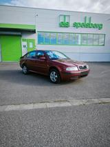 Skoda Octavia 1.6 Ambiente Export - gebrauchte Skoda Octavia aus dem Jahr 2001