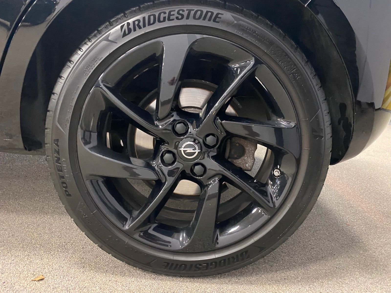 Fahrzeugabbildung Opel Corsa 1.4 Turbo 120 Jahre+XENON+CHECKHEFT+KAMERA