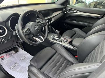 Alfa-Romeo Stelvio - 9