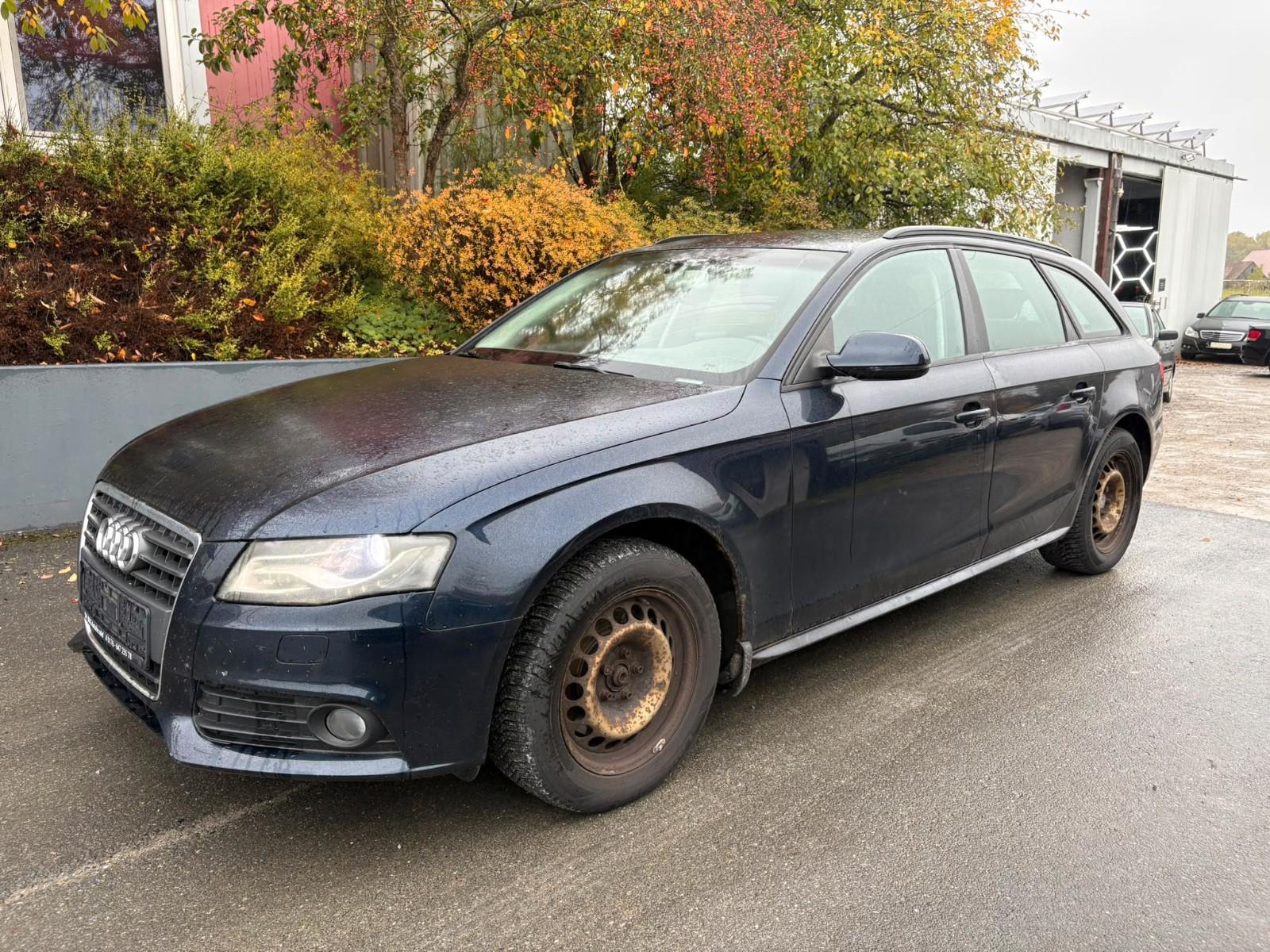 Audi A4 2011 — photo 12