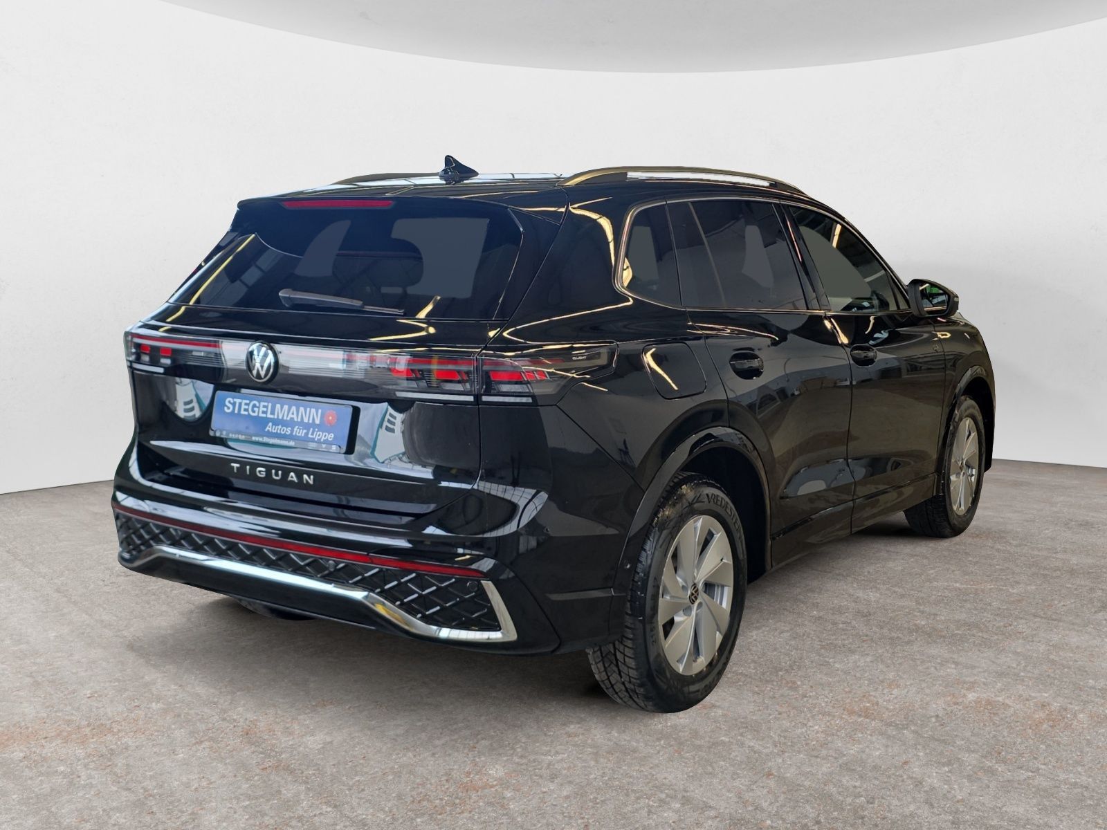 Volkswagen Tiguan 2,0 l TDI SCR 7-Gang-DSG R-Line foto 5
