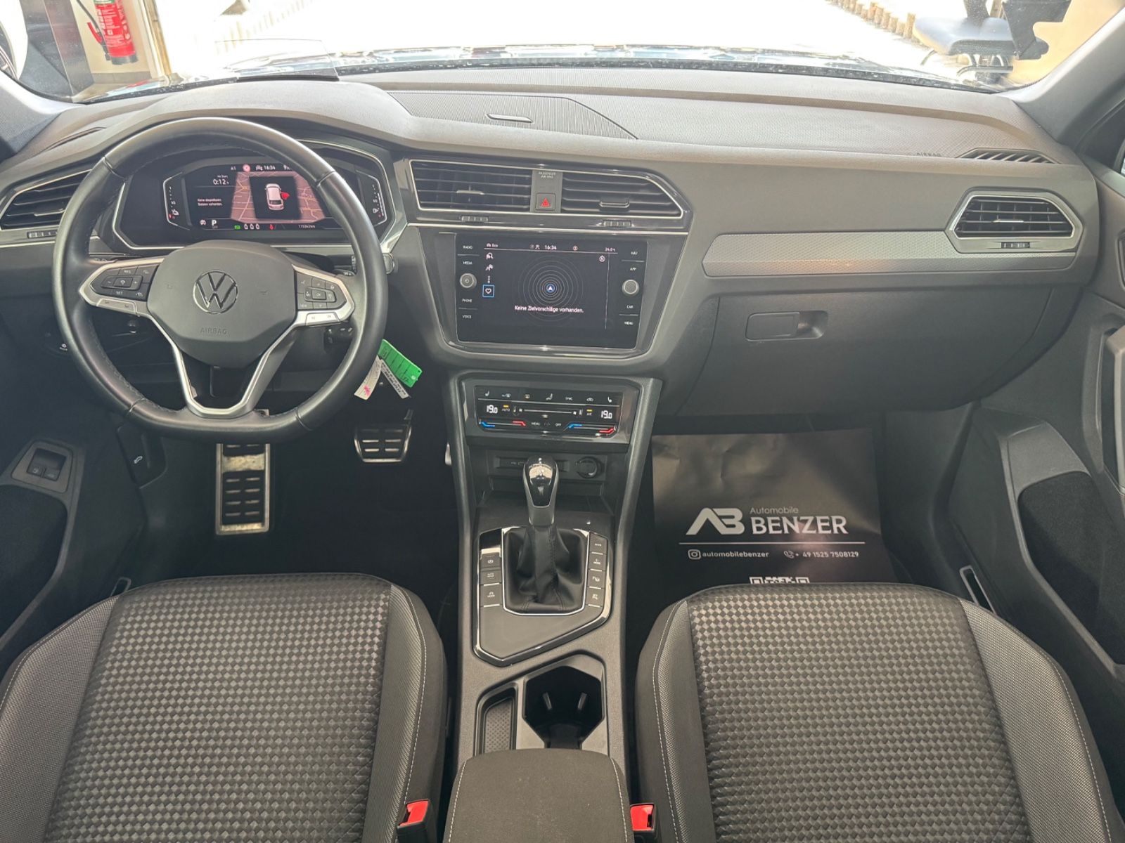 Fahrzeugabbildung Volkswagen Tiguan Active eHybrid/Navi/LED/AHK/HUD/360°Cam/