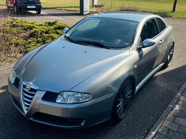 ALFA ROMEO GT 3.2 V6 24V Distinctive disegno BERTONE