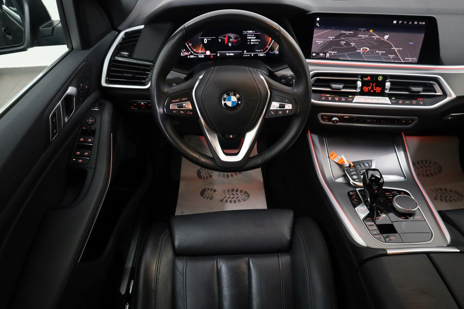 Fahrzeugabbildung BMW X5 xDrive 30d, Leder,Navi,LED,SH,HUD,360Kam.,ACC