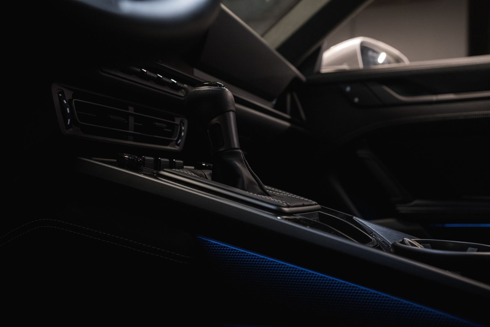 Fahrzeugabbildung Porsche 992/911 GT3 Touring-PCCB-BOSE-Lift-18 Wege Sitze