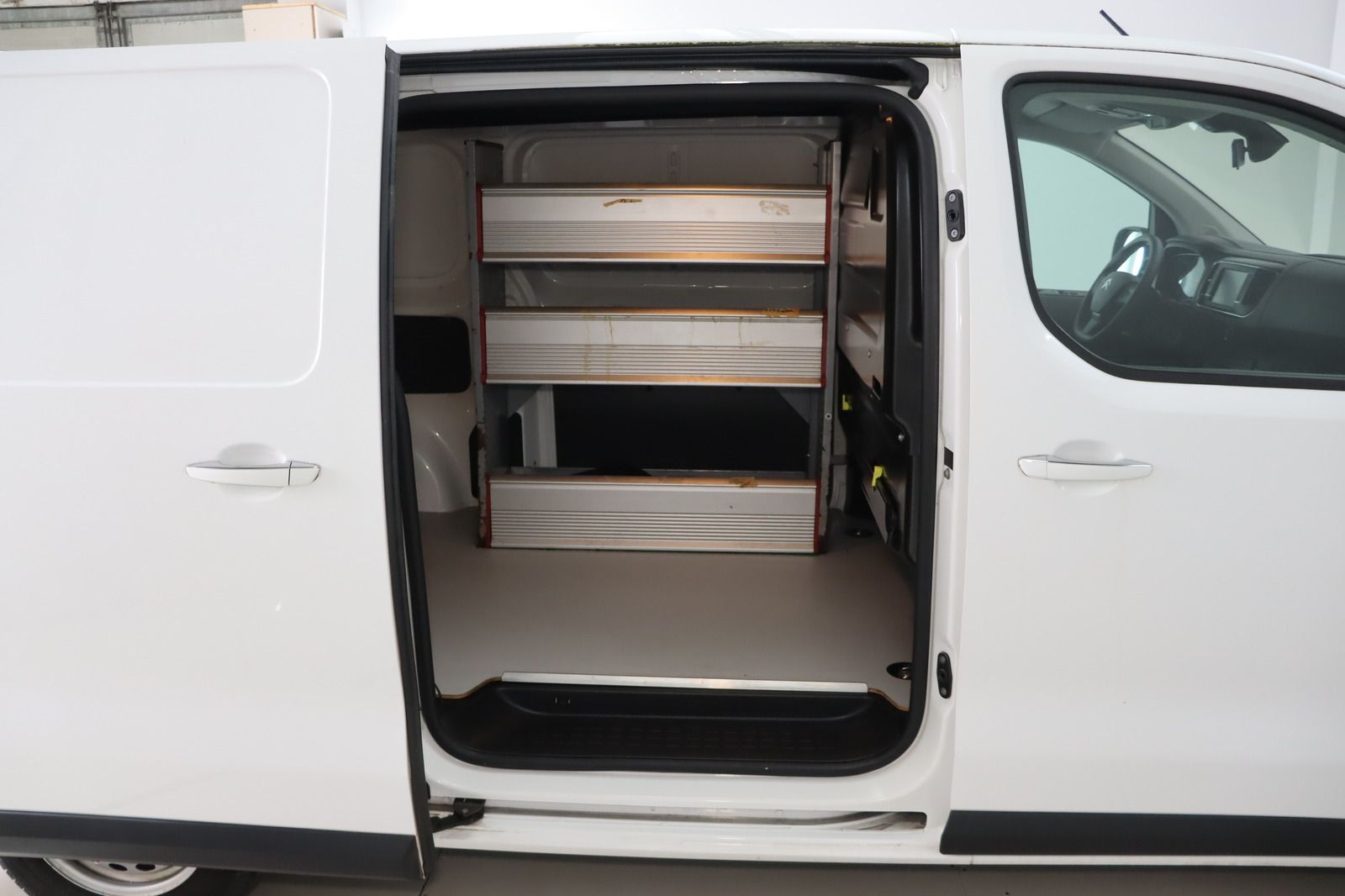 Fahrzeugabbildung Citroën Jumpy Kasten JMY Club L2H1 * el. Schiebetür *