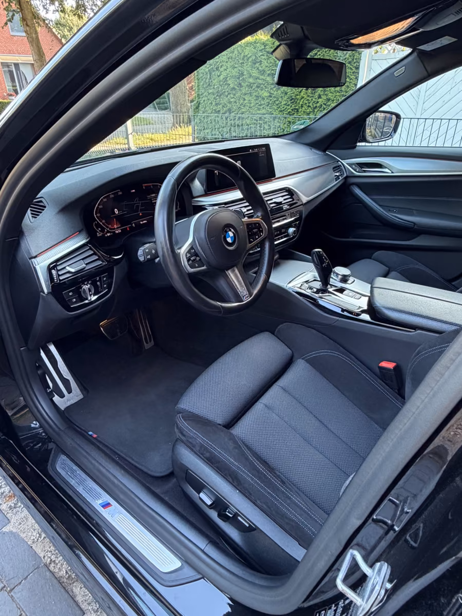 BMW 530d xDrive/Touring/M-Sport/LED/HUD/Live Cockpit