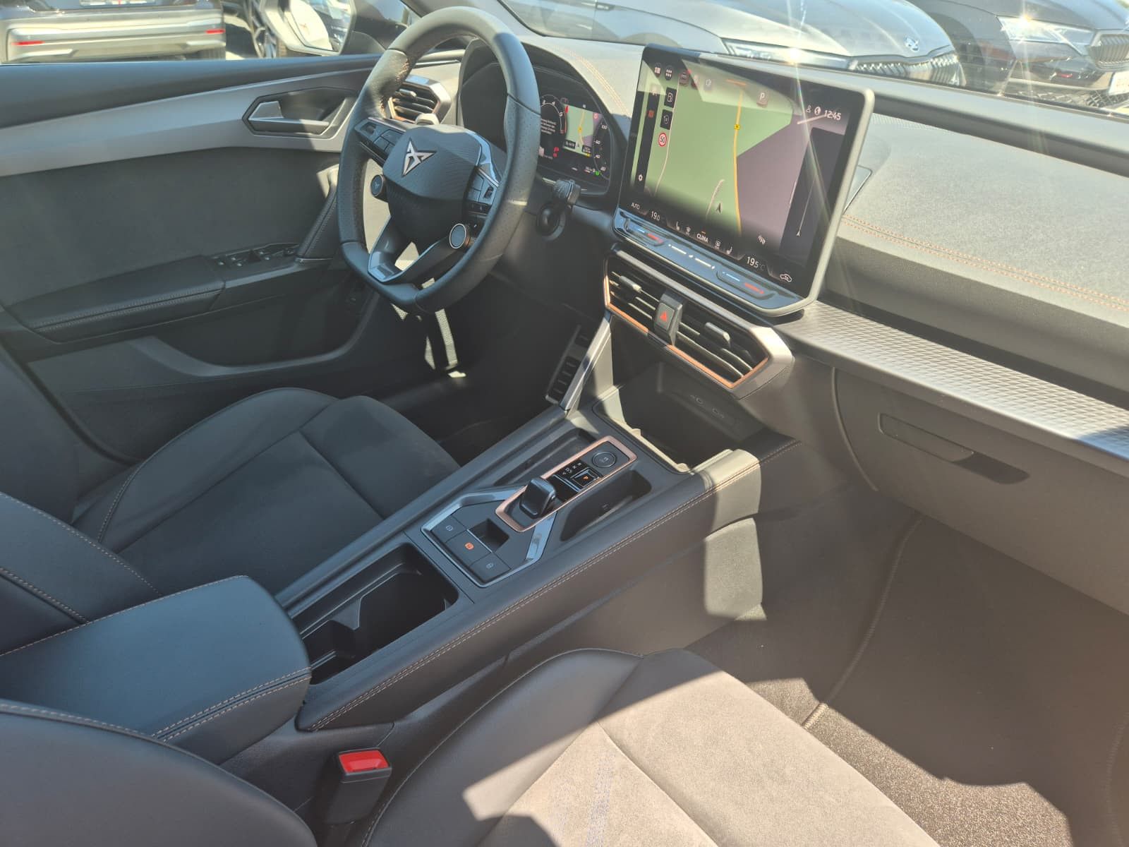 Fahrzeugabbildung CUPRA Leon 2.0 TDI DSG AHK*DYNAMICA*EDGE*LED*5JGARANT.