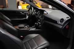 MERCEDES-BENZ C 63 AMG Coupe*H&K*PANO*LEDER*LED*MEMORY*DISTRON MERCEDES-BENZ C 63 AMG Coupe*H&K*PANO*LEDER*LED*MEMORY*DISTRON
