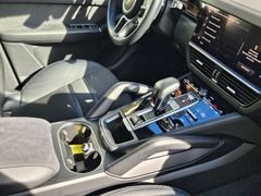 Fahrzeugabbildung Cayenne Coupe GTS Vorbesitzer - Lionel Messi
