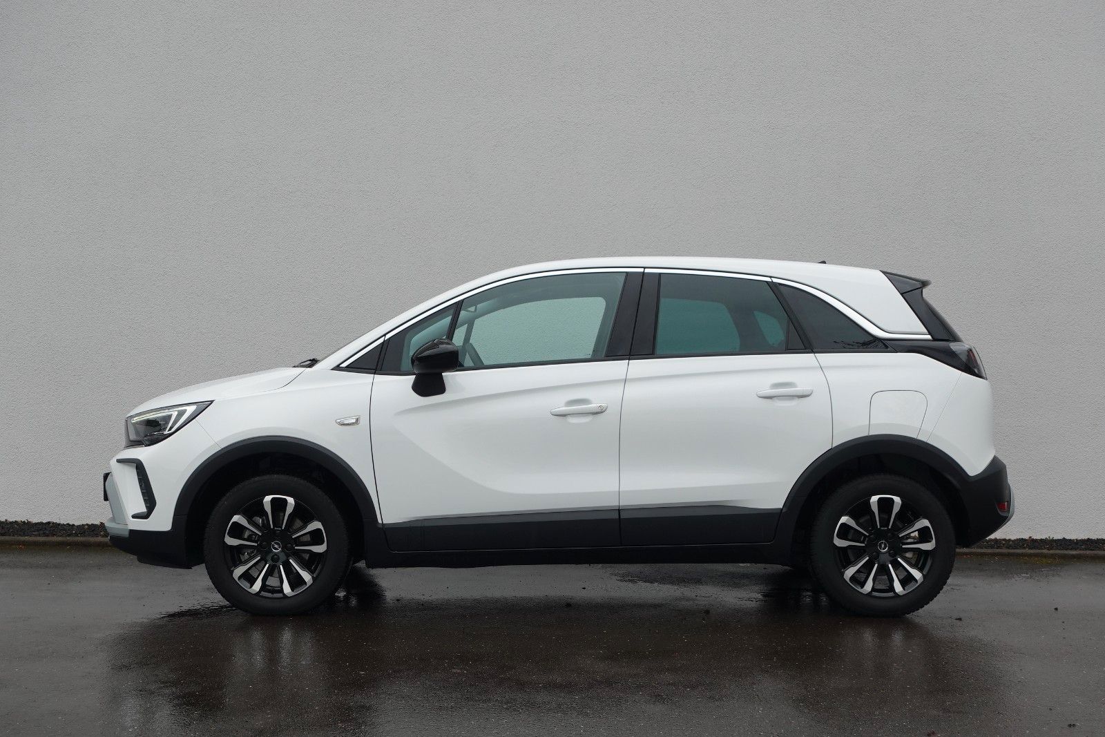 Fahrzeugabbildung Opel Crossland Elegance 1.2T,Navi,Kamera,Sitzhz,Allw.