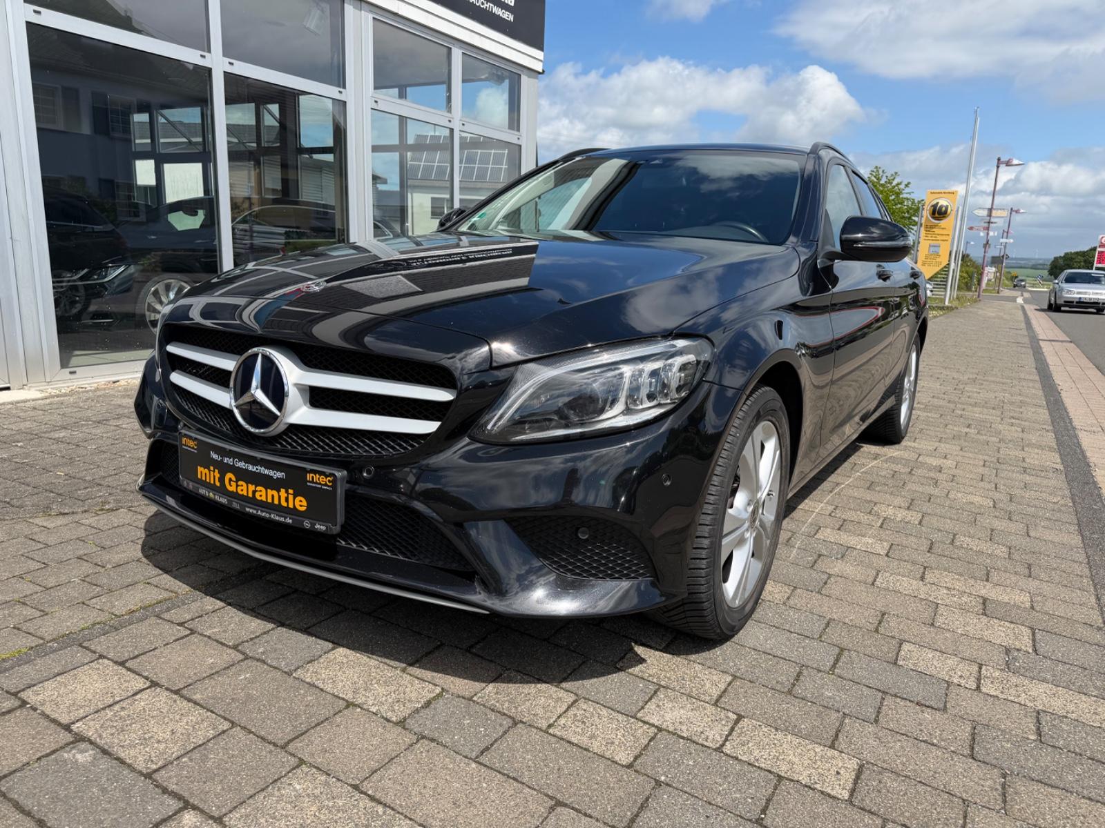 Mercedes-Benz C 200 Automatik+Tempomat+Kamera+Navi+Led+