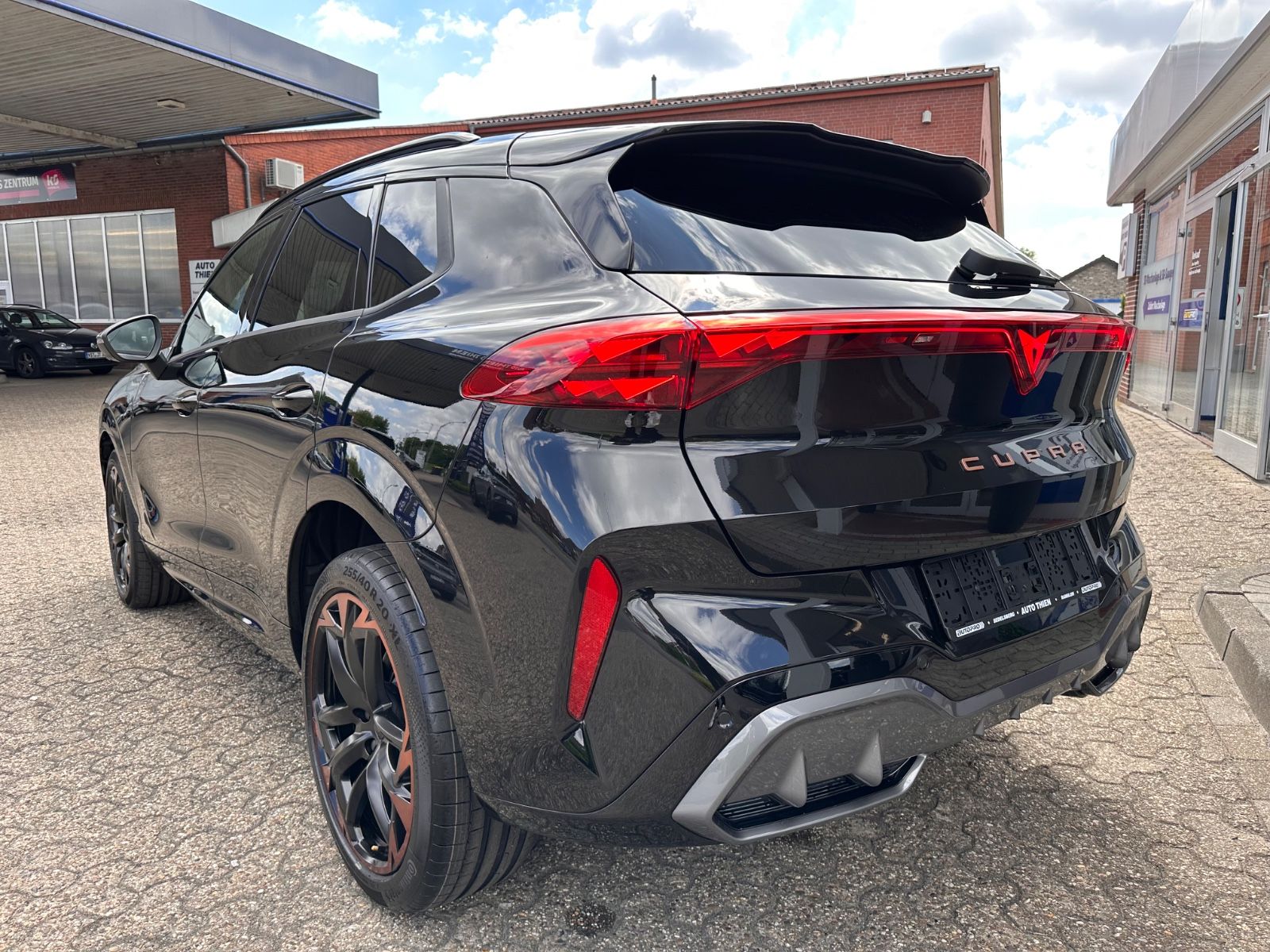 Fahrzeugabbildung CUPRA Terramar VZ 2.0 TSI 4Dr DSG Matrix/Pano/AHK/ACC