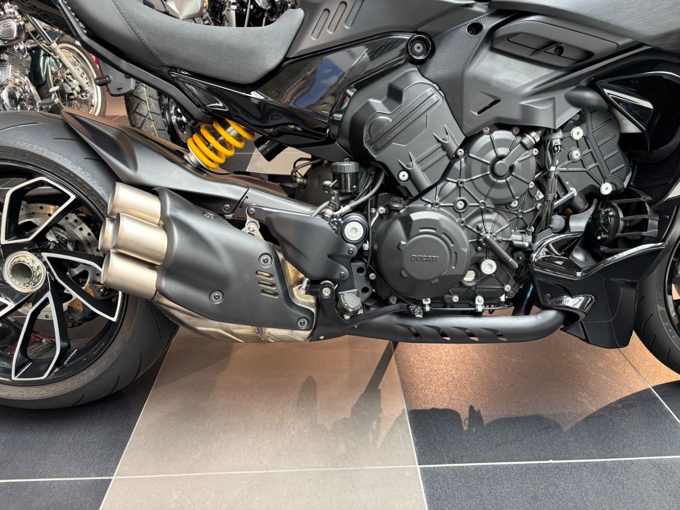 Fahrzeugabbildung Ducati Diavel V 4