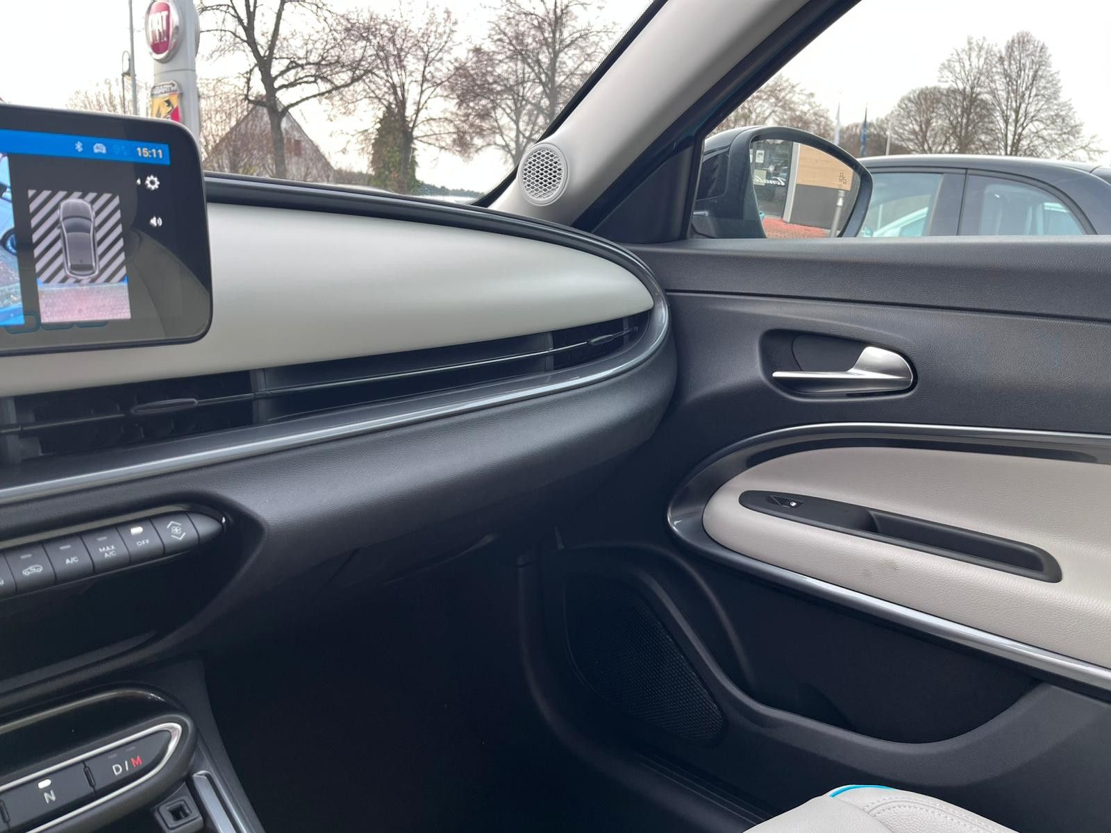 Fahrzeugabbildung Fiat 600 Hybrid La Prima