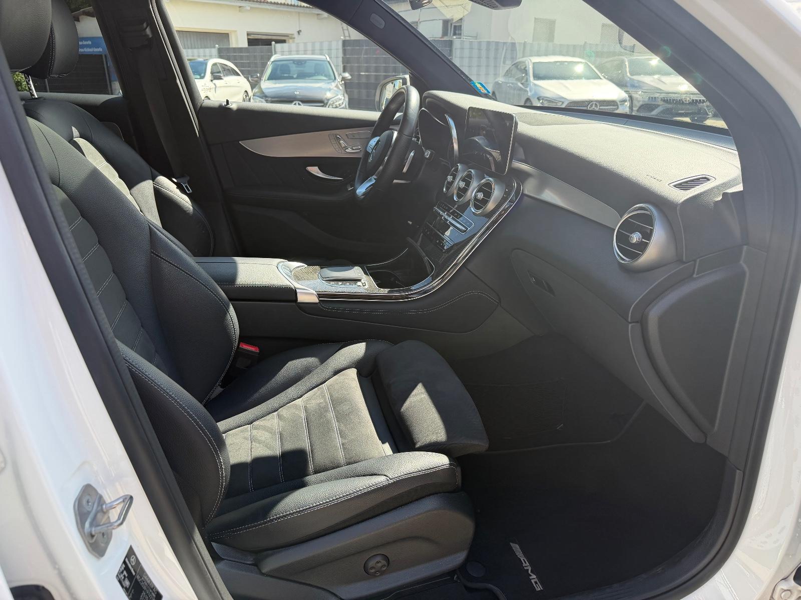 Mercedes-Benz GLC 300d 4Matic*AMG*AHK*Pano*Memory*Distr*360°