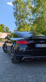 Audi TTS Coupé _ top gepflegt | 8-fach bereift - Audi TTS: Sportwagen