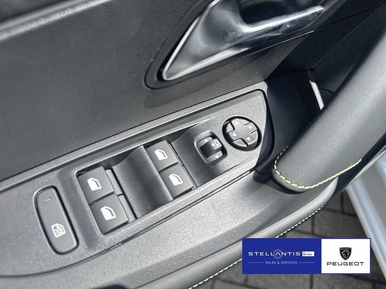 Peugeot 2008 - Bild 12