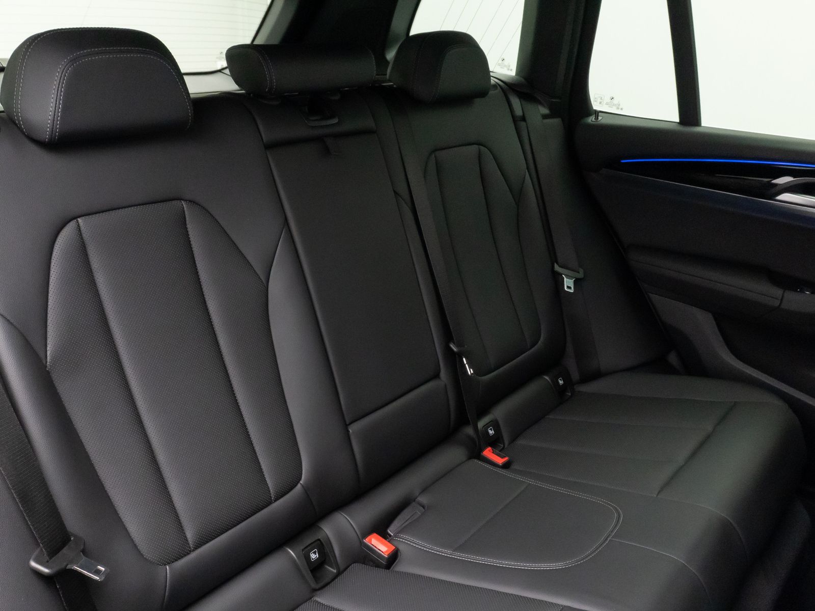 Fahrzeugabbildung BMW X3 xD20d Kamera DAB H/K M Sportfahrwerk 19Zoll