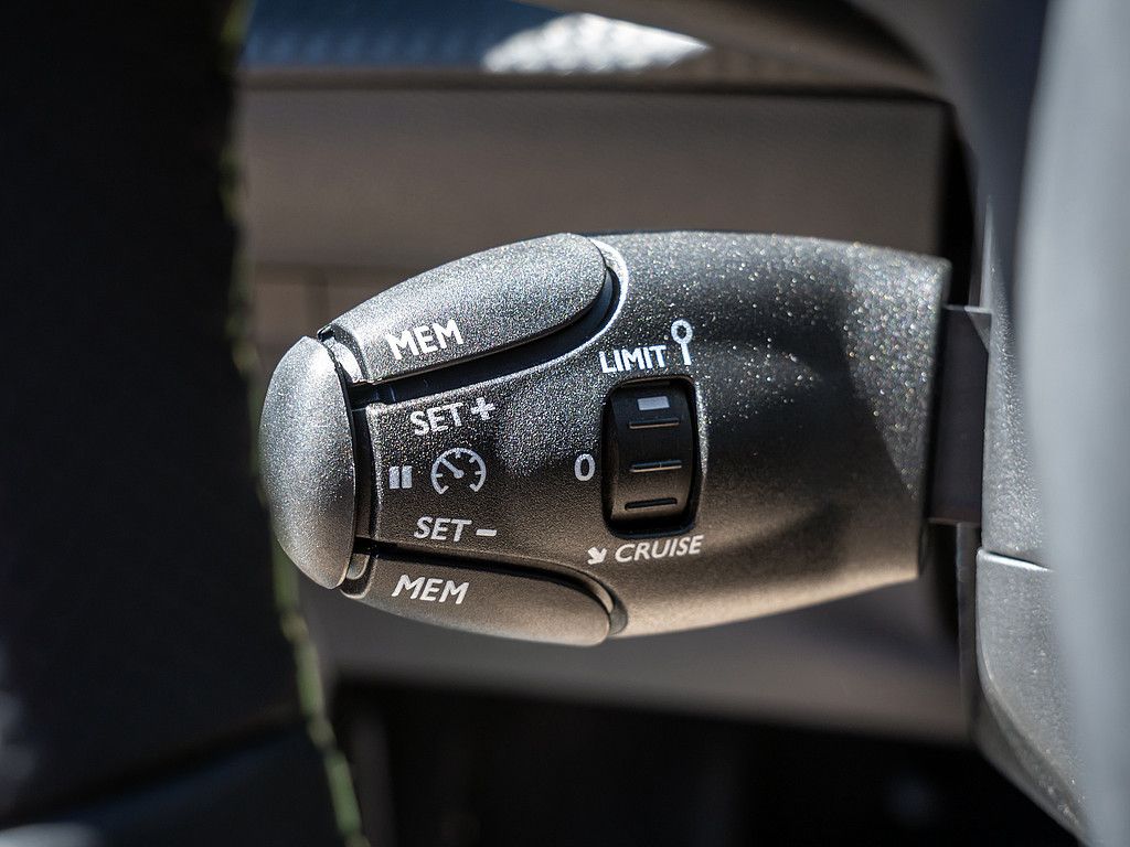 Peugeot 208 - Bild 19