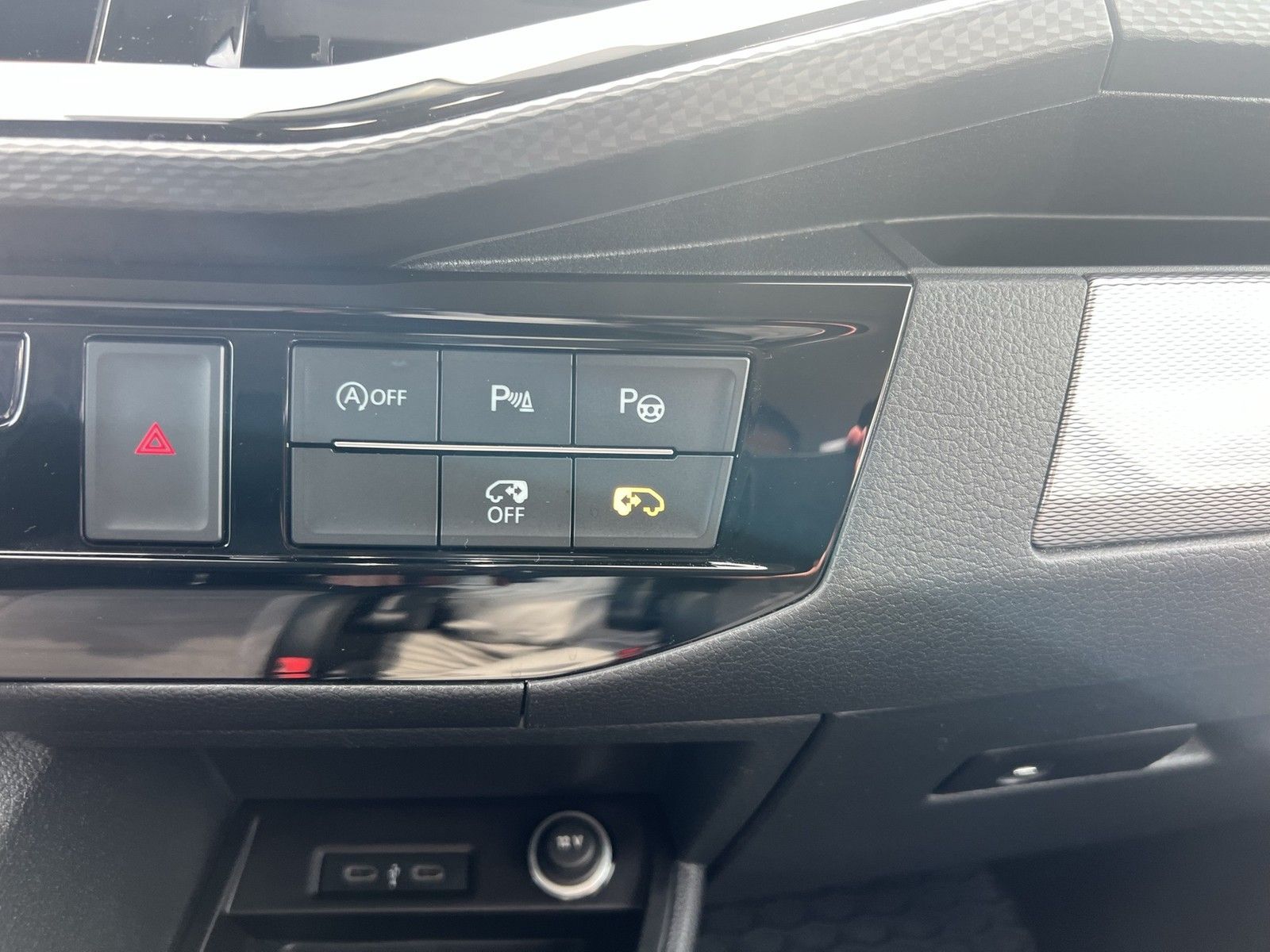 Fahrzeugabbildung Volkswagen T6 Multivan T6.1 TDI Gen. Six 4Mo. DSG LED NAVI