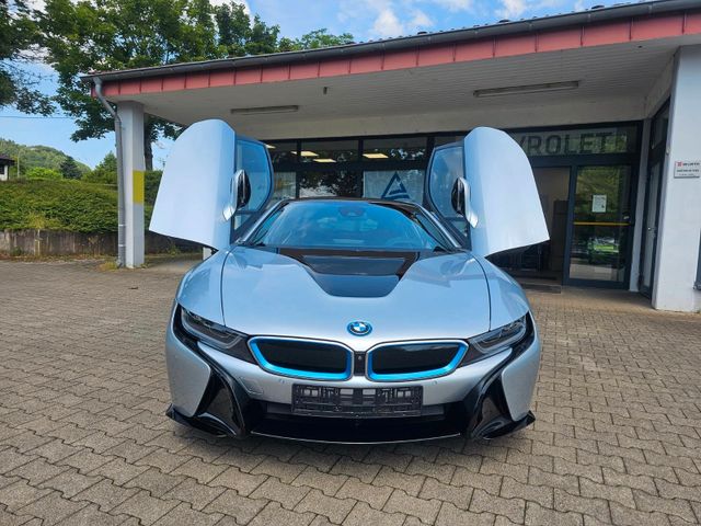 BMW i8 Baureihe i8 Coupe Basis