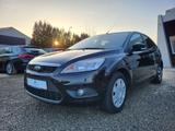 Ford Focus 1.6b 101PS*Tempomat*8xBereift - Ford Focus aus 2011: 1.6