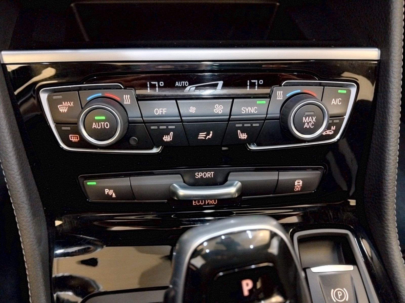 BMW 220 Active Tourer (06/2026, Benzin)