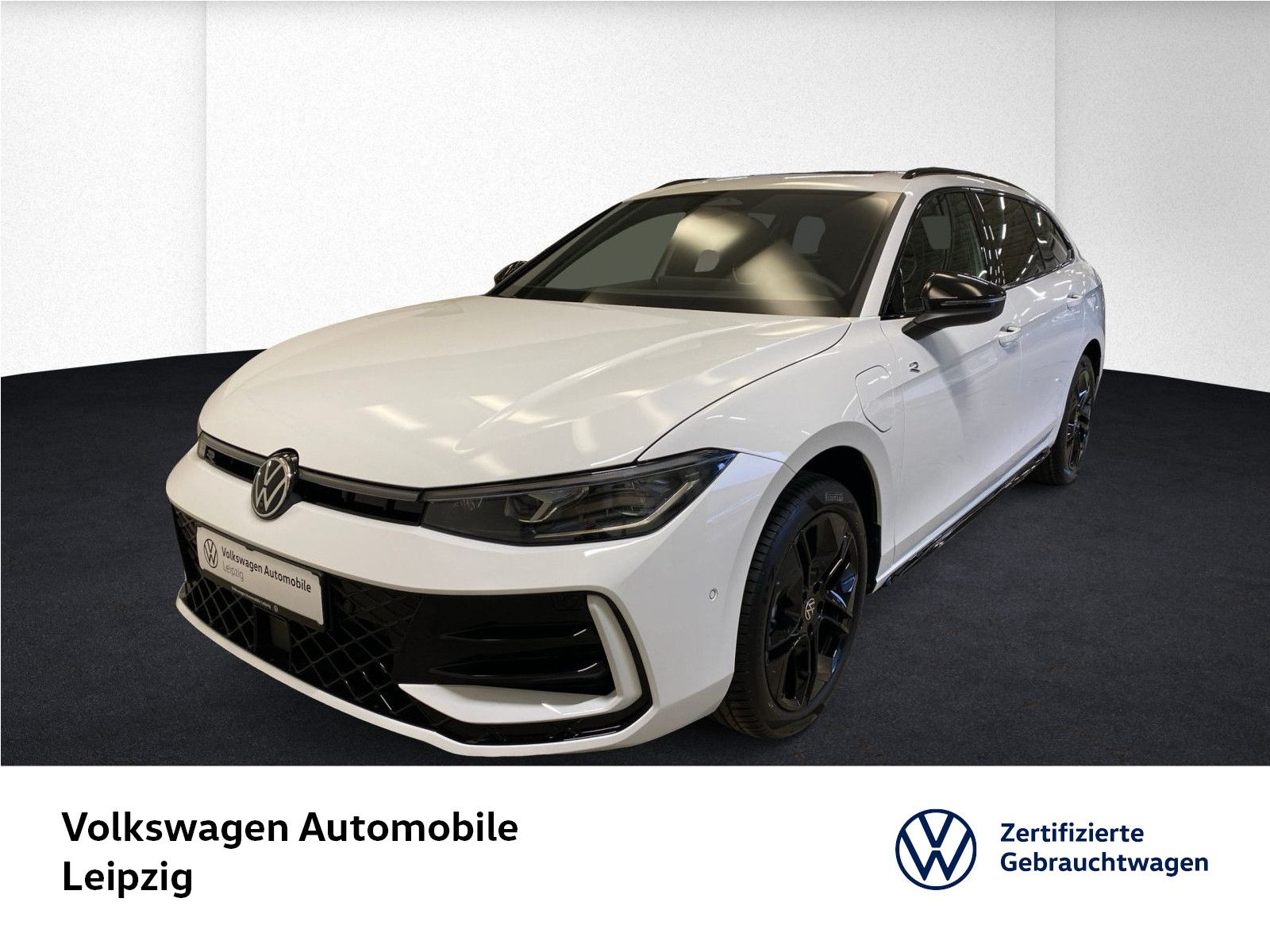 Volkswagen Passat 1.5 eHybrid R-Line Black Style IQ AHK DCC foto 1