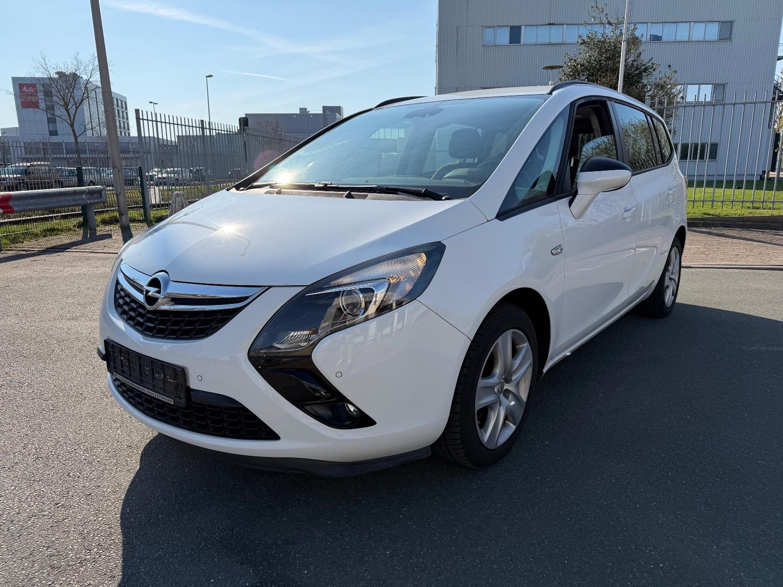 Opel Zafira C Tourer Style Automatik LHZ SHZ TÜV NEU