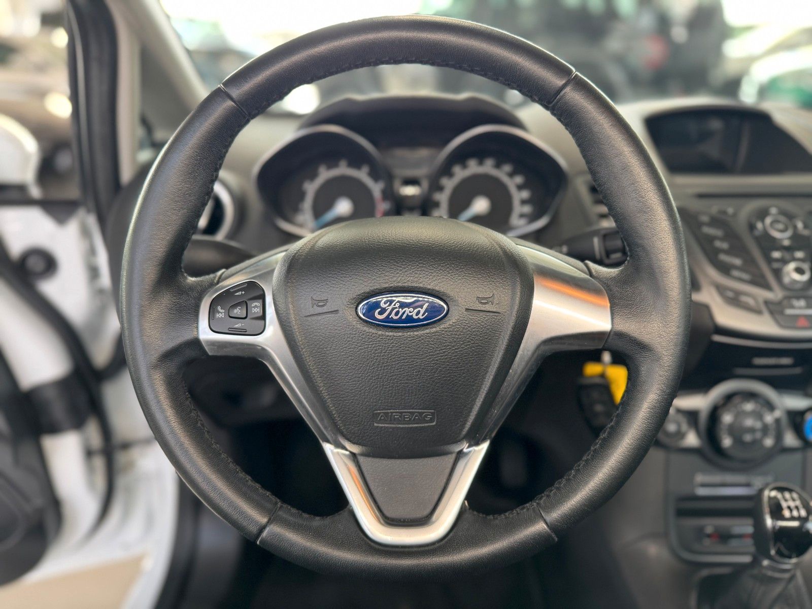 Fahrzeugabbildung Ford Fiesta 1.25 SYNC Edition  "GARANTIE Klima PDC"