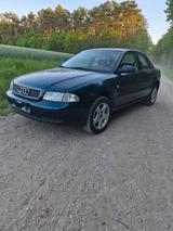 Audi audi a4 b5 1.8 quattro tüv bis 08.27 - Audi A4 aus 1998: 2.8