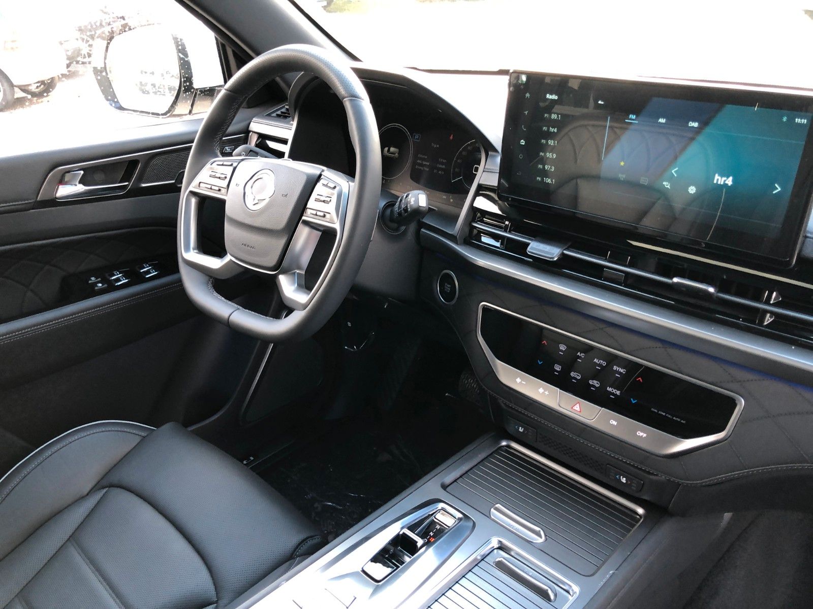 Fahrzeugabbildung KGM REXTON+BLACKLINE+LEDER+360°KAMERA+ELEKTR.SITZE++