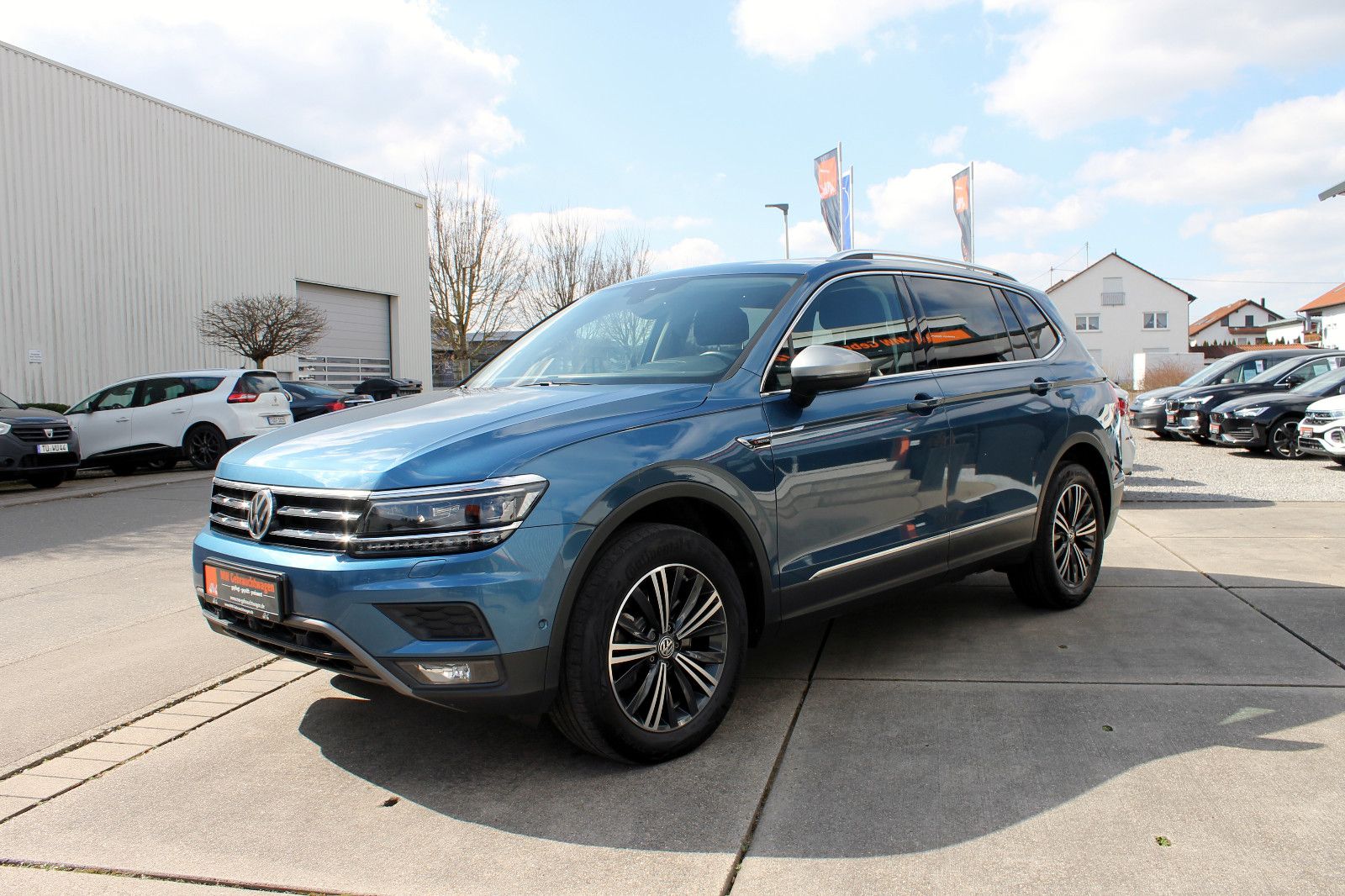 Fahrzeugabbildung Volkswagen Tiguan 2.0 TSI Allspace Highl. 4M. LED ACC 360°