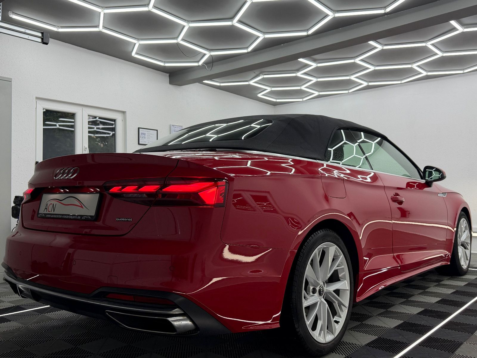 Fahrzeugabbildung Audi A5 Cabriolet 40 TFSI Quattro/AHK/MATRIX/VRTL PIT