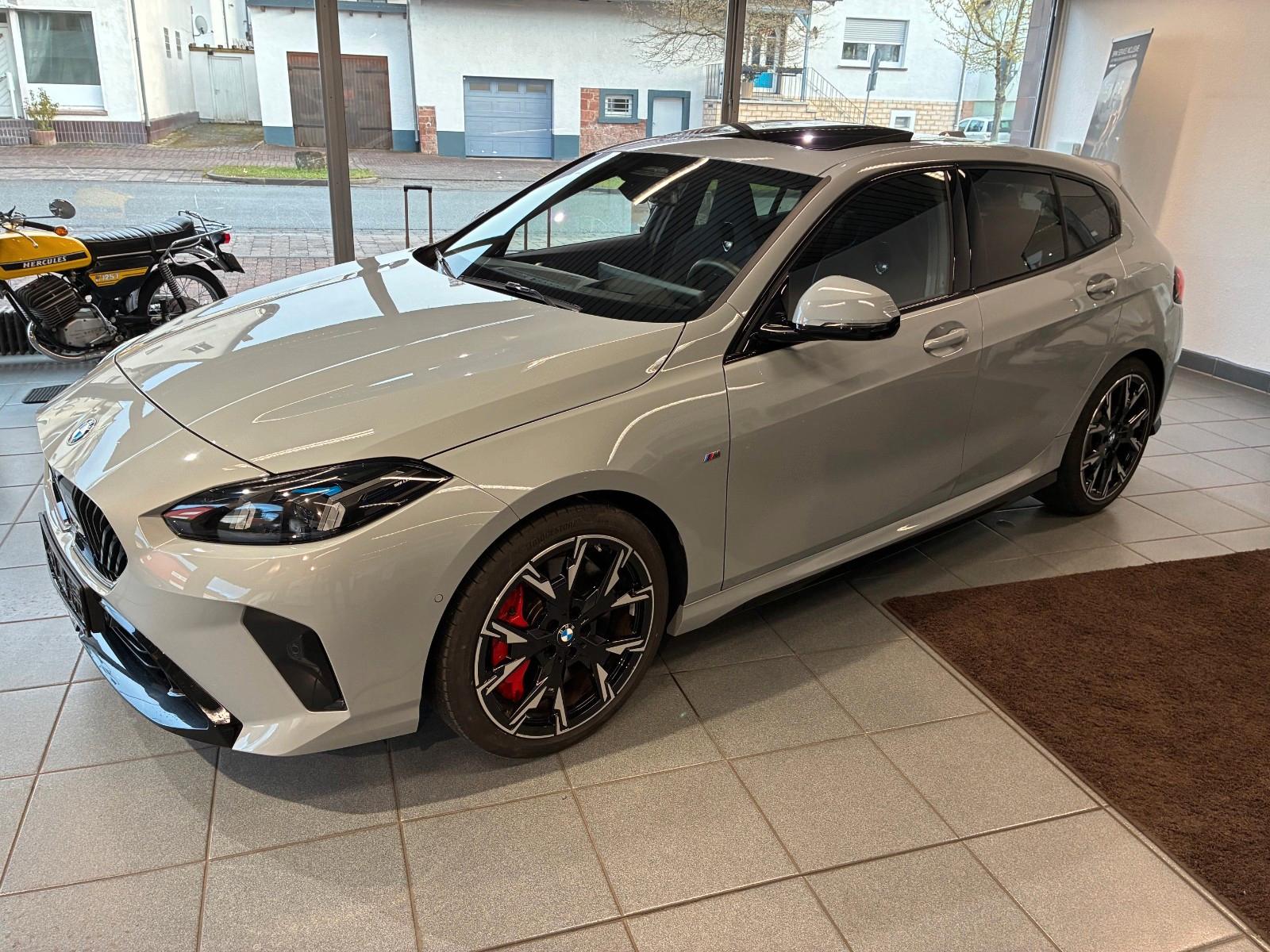 BMW 120 Steptronic/M Sport Pro/19"/RFK/Pano/HUD/HK