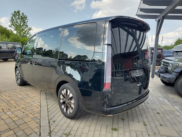 Hyundai STARIA 2.2 CRDi LIMITED EDITION 7-Sitzer