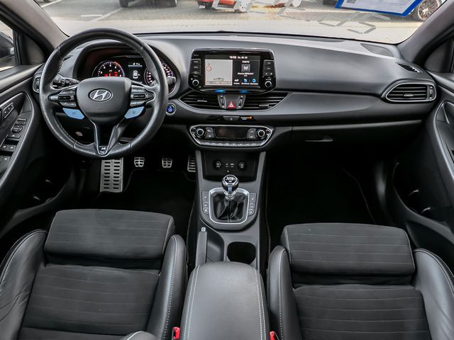 Hyundai i30 2.0 N Performance Fernlicht-Assistent Pano.