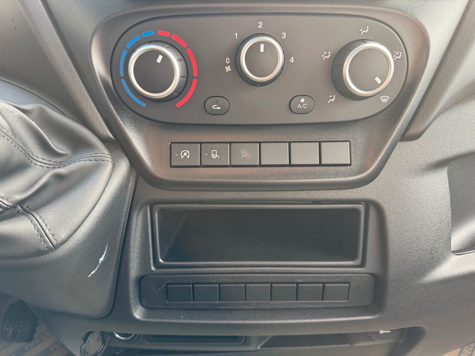 Fahrzeugabbildung Iveco Daily 35S12 *R3.450mm*AHK*