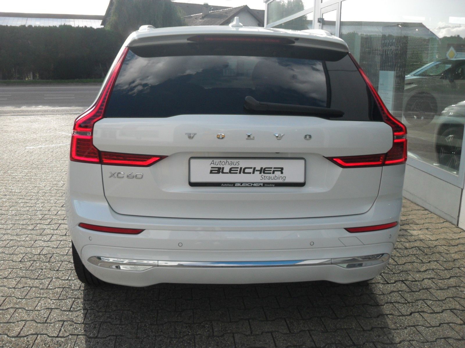 Fahrzeugabbildung Volvo XC60 T6  Inscription Expression
