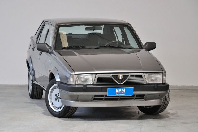 Alfa Romeo 75 2.0i Twin Spark CRS targa MI