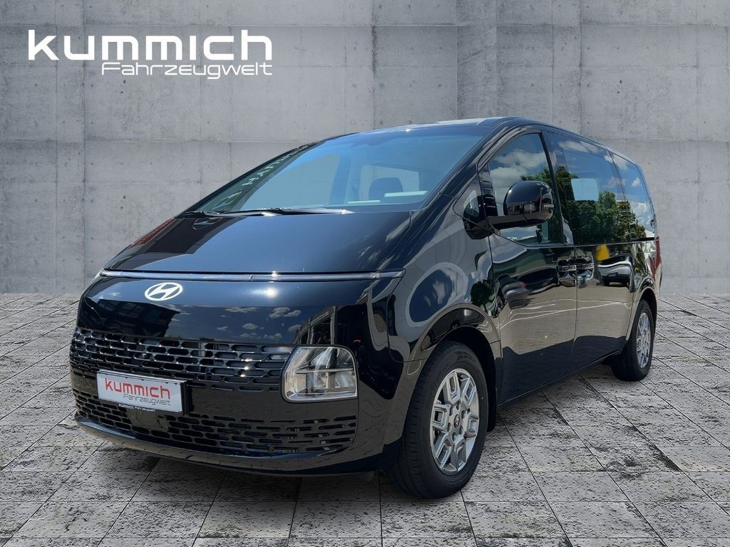 Image of Hyundai STARIA